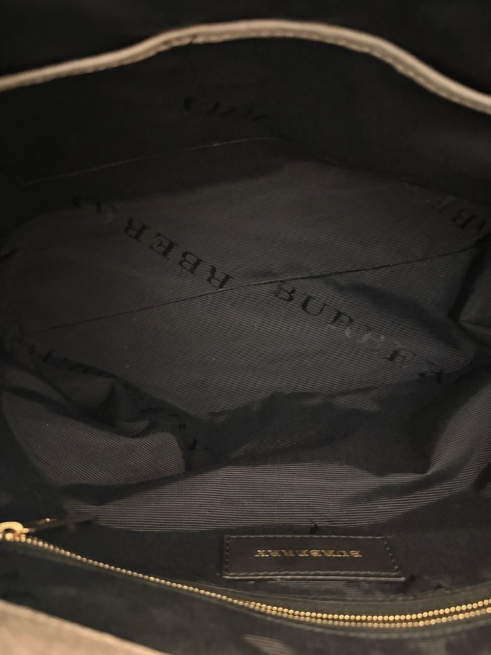 Burberry Heritage Grain check embossed medium Drewsburry Tote, Pale Grey - Picture 8 of 10